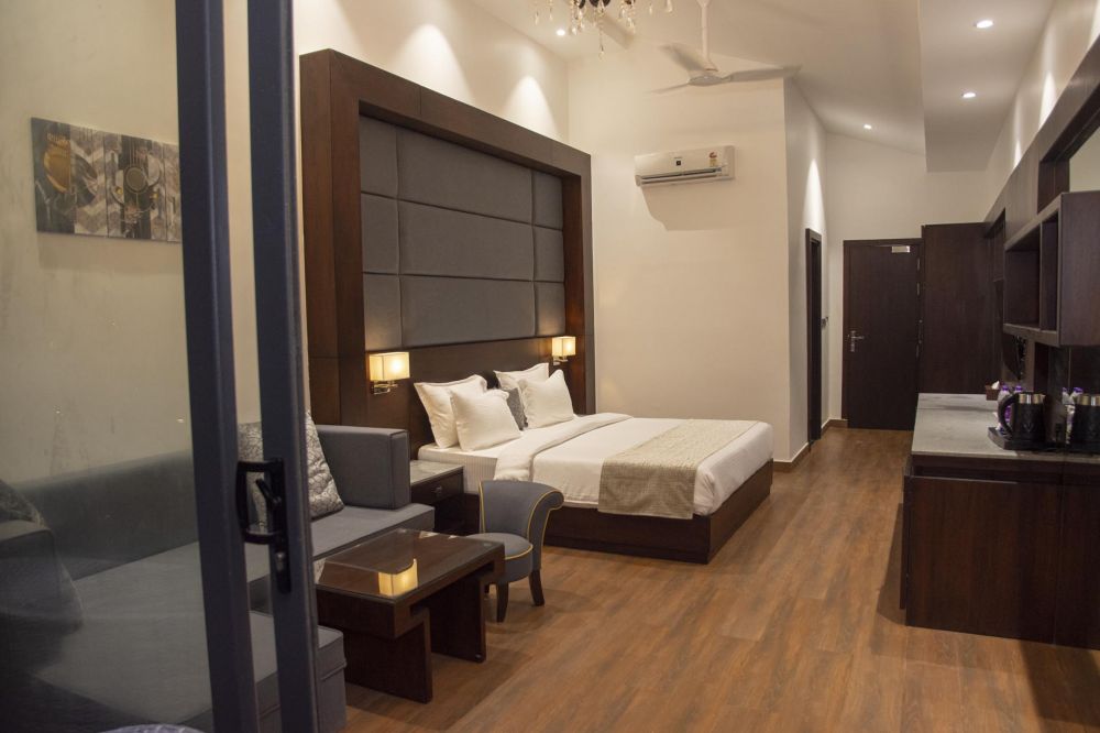 Deluxe with Balcony, Tan N Sand Beach Resort Goa 4*