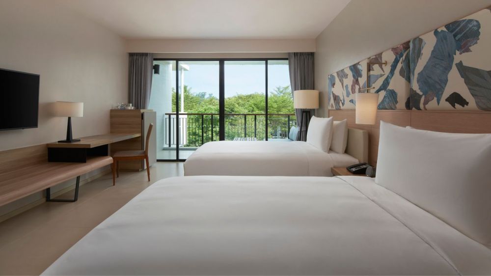 Guest Room GV/ PV/ PA, Le Meridien Phuket Mai Khao Beach Resort 4+