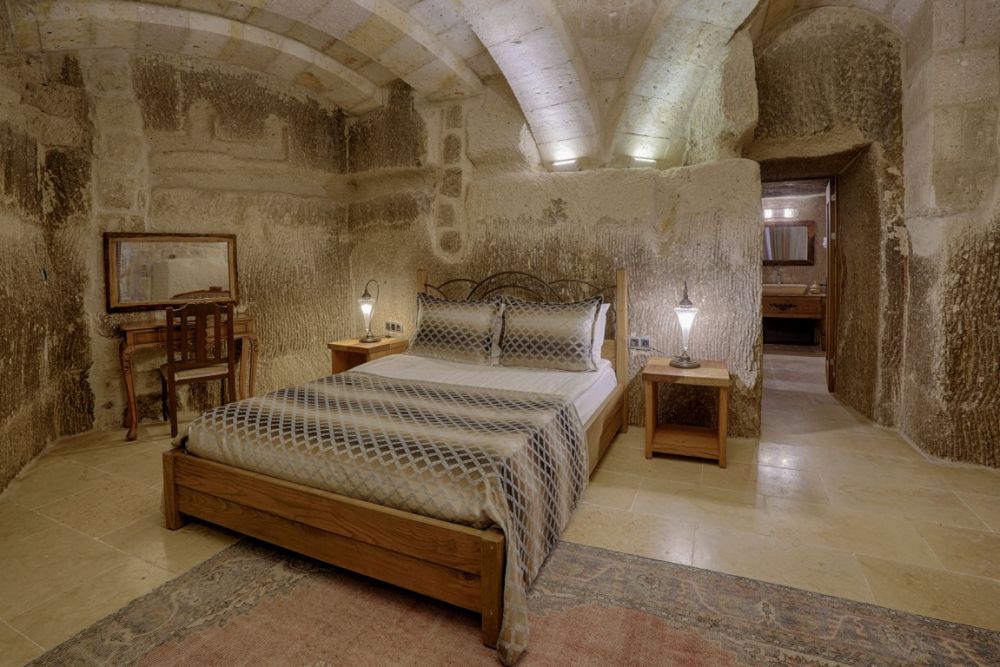 Deluxe, Hera Cave Suites 4*