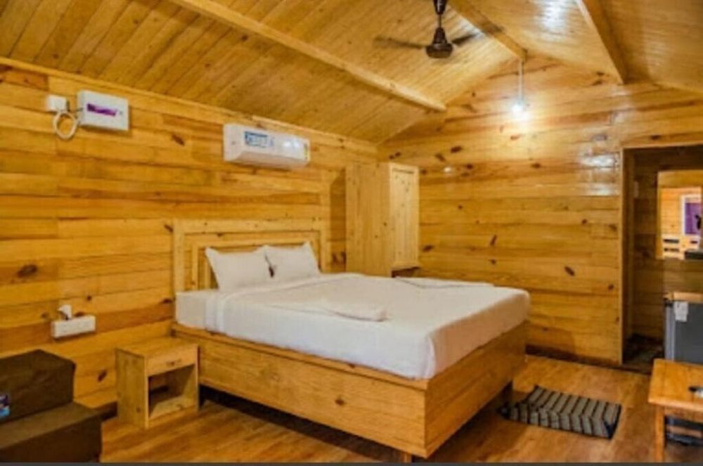 Deluxe Wooden Cottage AC, Selesta Sea 3*