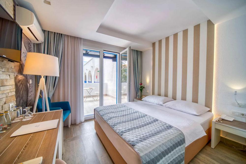 Standard Double Room, Aleksandar Budva 4*