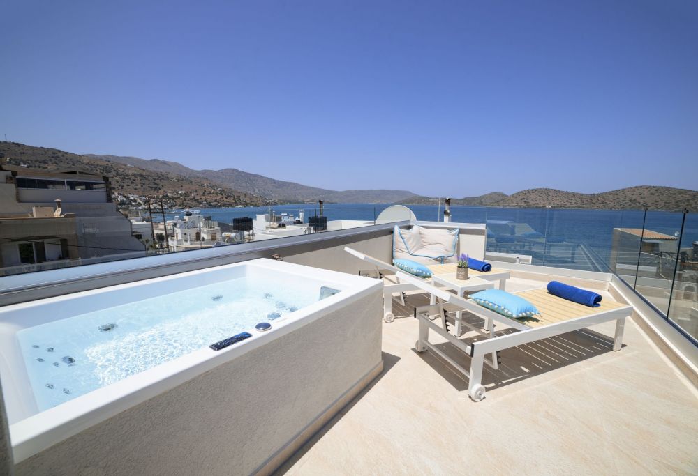 Apartment Sea View Outdoor Jacuzzi, Naiades Village Elounda 3*