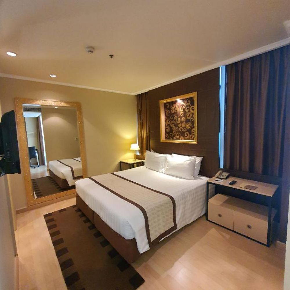 Grand Suite, Admiral Premier Bangkok 4*