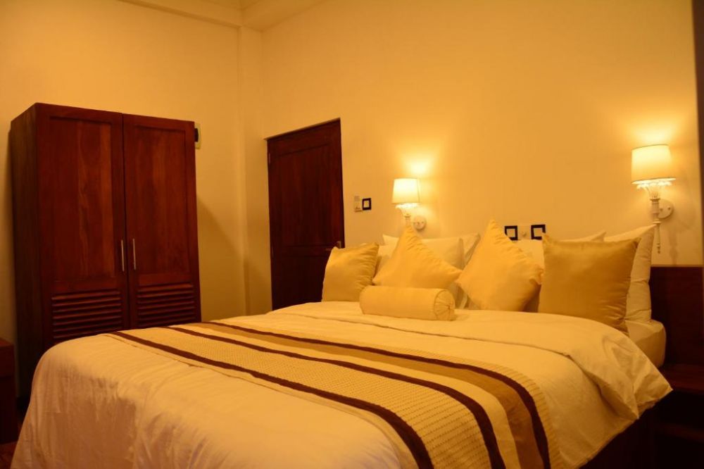 Deluxe Room, Gloria Grand Hotel 3*