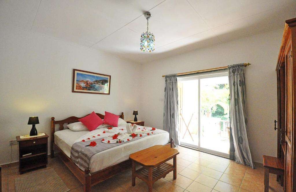 1 Bedroom Apartment, Acquario Self Catering 