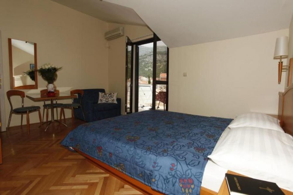 АРР 05+1, Perovic Apartments 4*