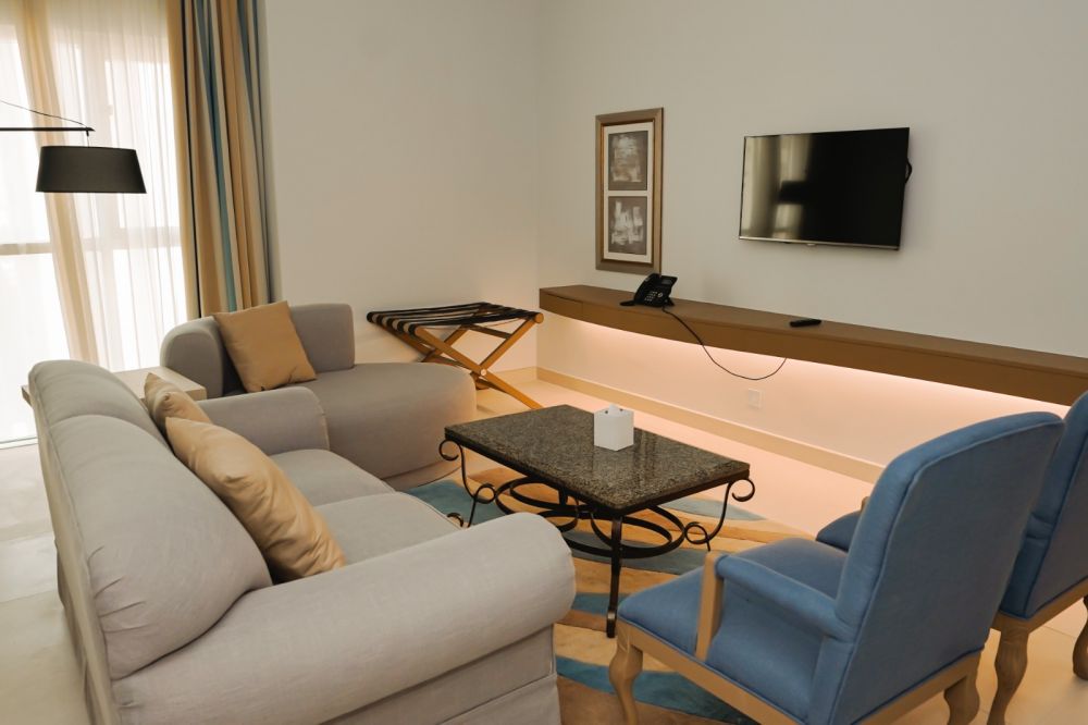 Deluxe Junior Suite, Sheraton Khalidiya Hotel 5*