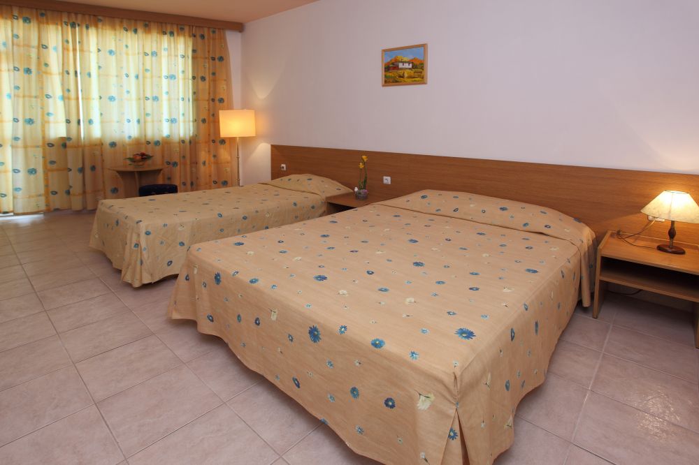 DbL Standard, Aurora St. Constantine 3*