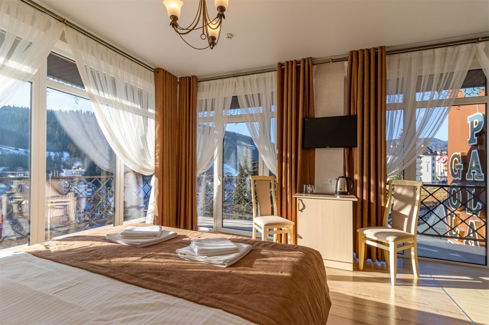 Панорамный люкс, Gold Palace Bukovel 3*