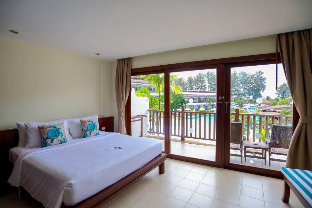 Deluxe Garden View/ Pool View, Arinara Beach Resort Phuket 4*