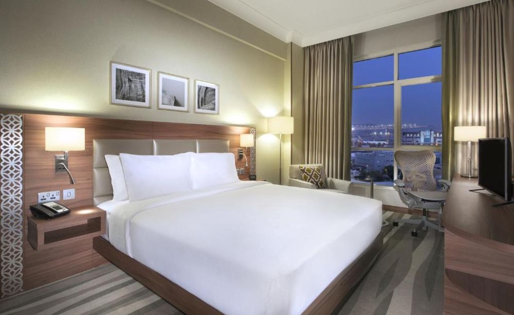 Guest, Hilton Garden Inn Dubai Deira (ex. Hilton Garden Inn Dubai Al Muraqabat) 4*