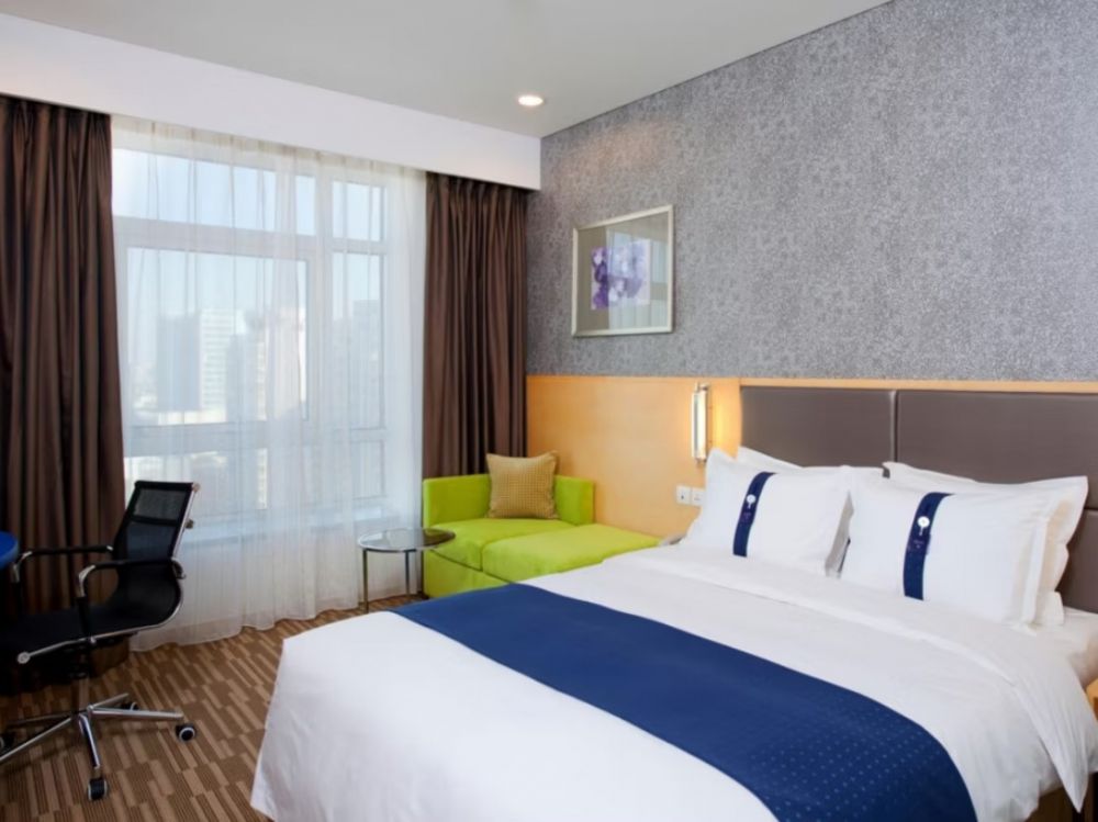 Standard, Holiday Inn Express Beijing Dongzhimen 4*