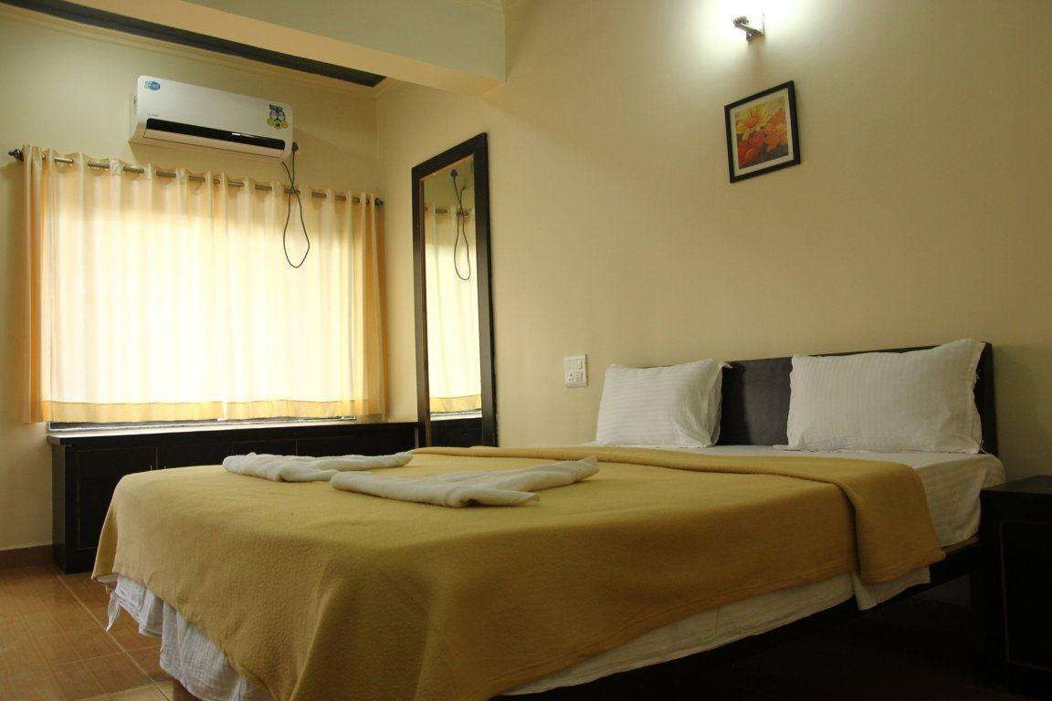 Deluxe AC, Shree Rajeshwari Resort (ex.Pleasure Beach Resort) 2*