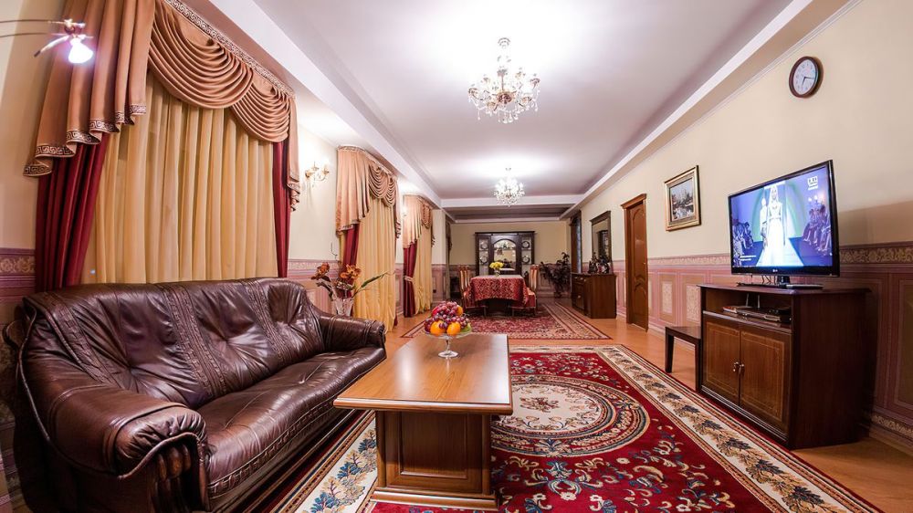 Apartment, Reikartz Dostar Karaganda 4*