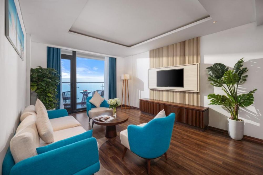 Family Suite, Canvas Danang Beach Hotel 4*
