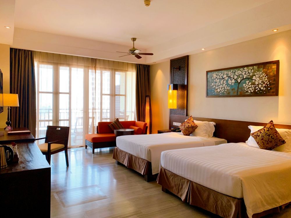 Premier City/Garden/Ocean View, Crowne Plaza Danang 5*