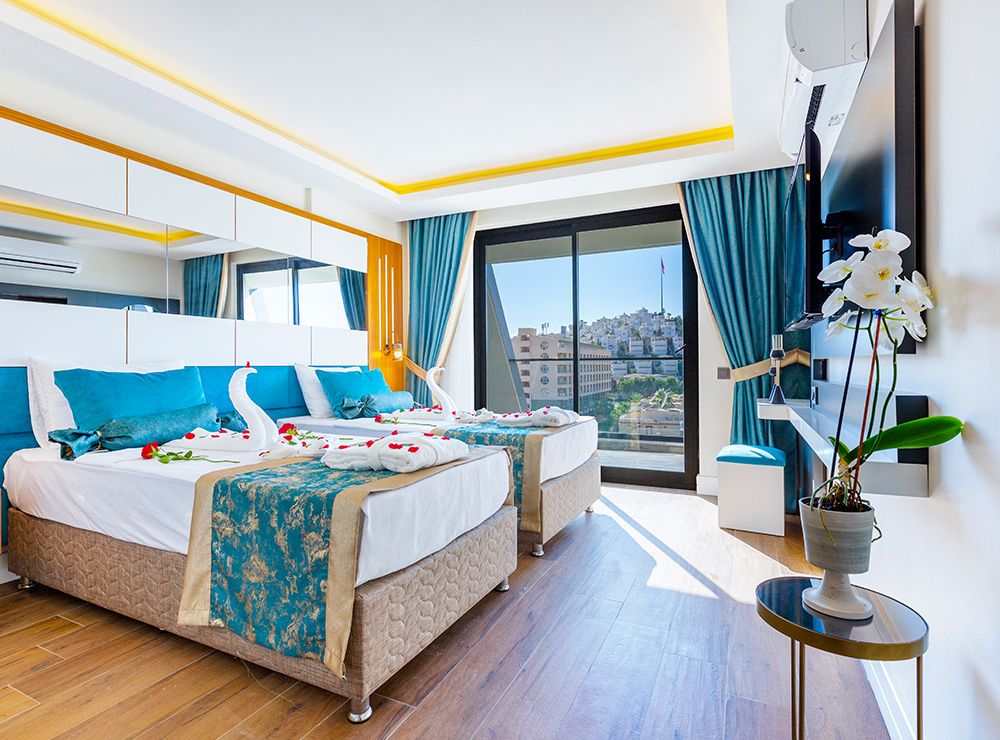 Deluxe Suite, Algora Halal Hotel 4*