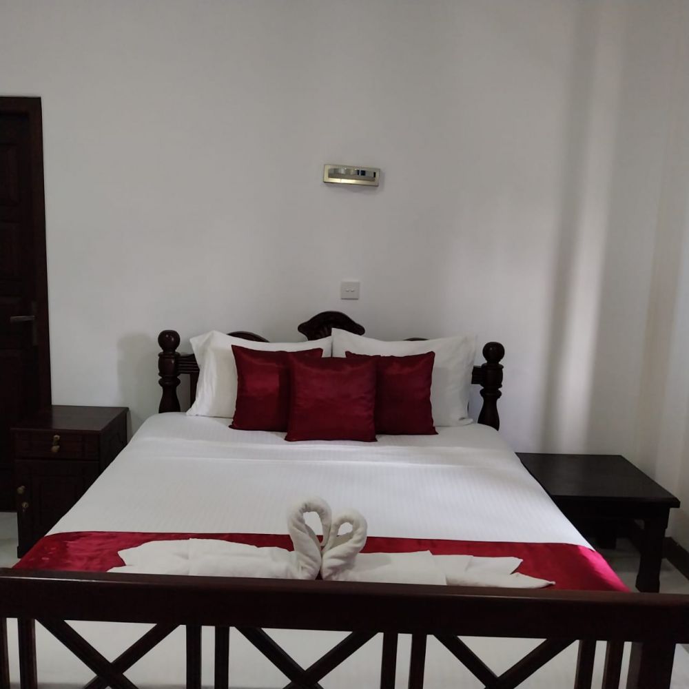 Deluxe Non AC, Italia Hotel Ambalangoda 2*