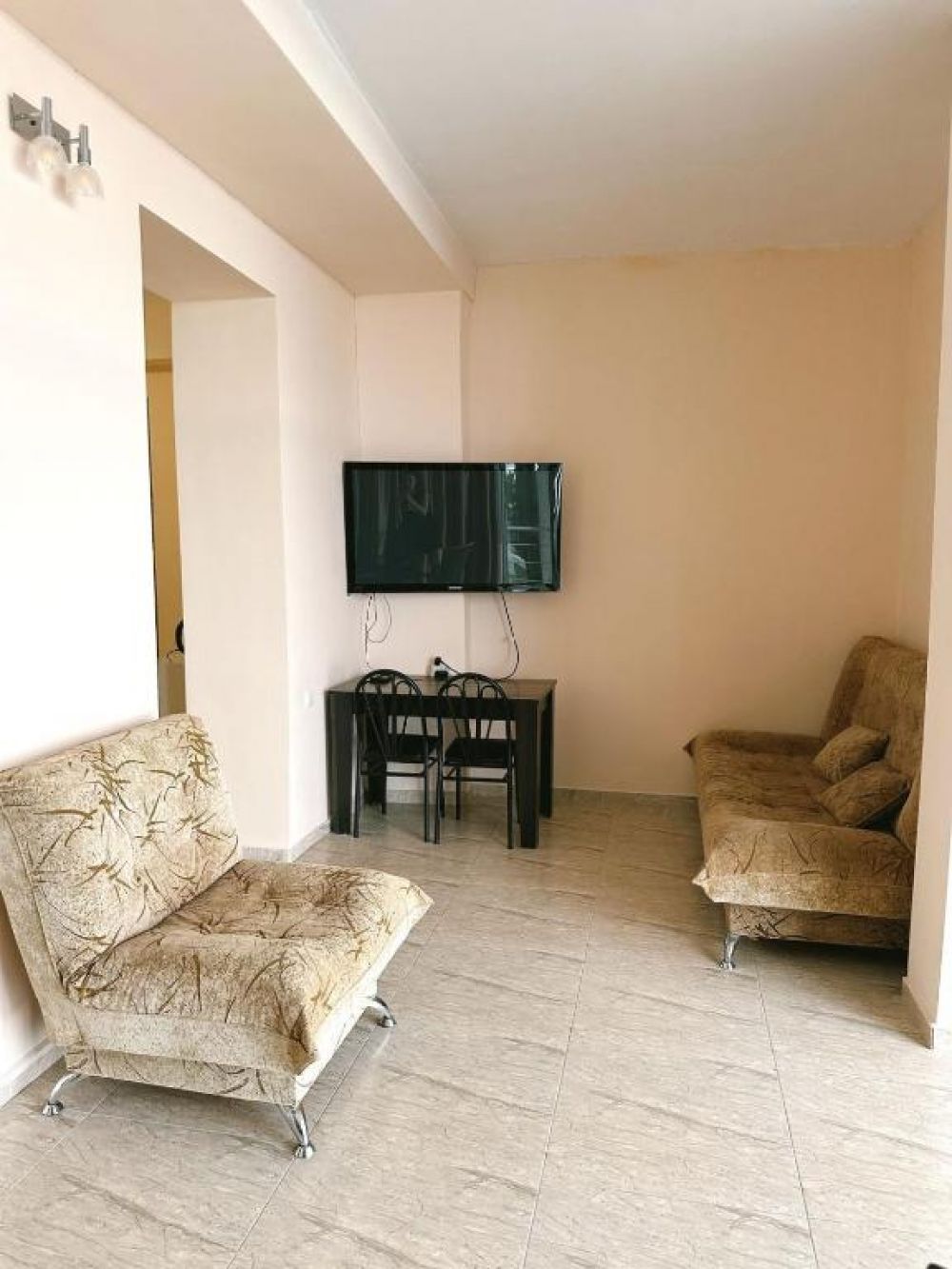 Two Bedroom Apartments, Solidarity 3*