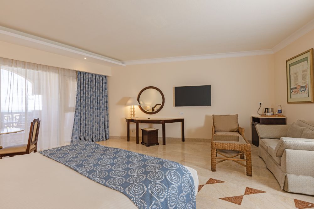 Junior Suite Sea View, Continental Hurghada Resort 5*