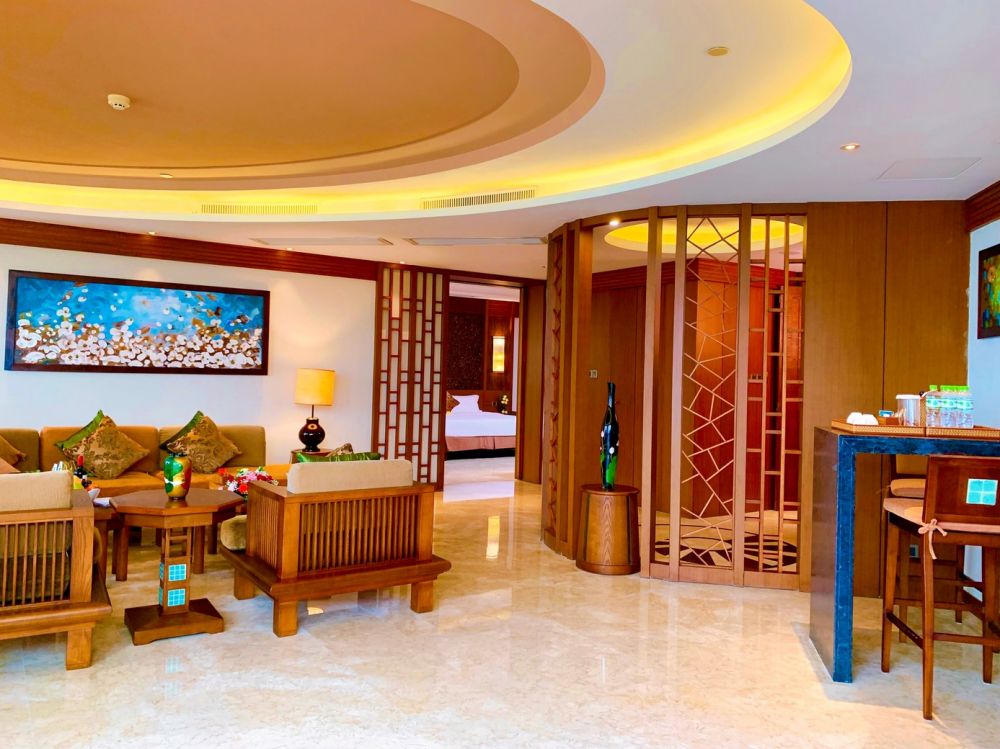 Ocean Suite, Crowne Plaza Danang 5*