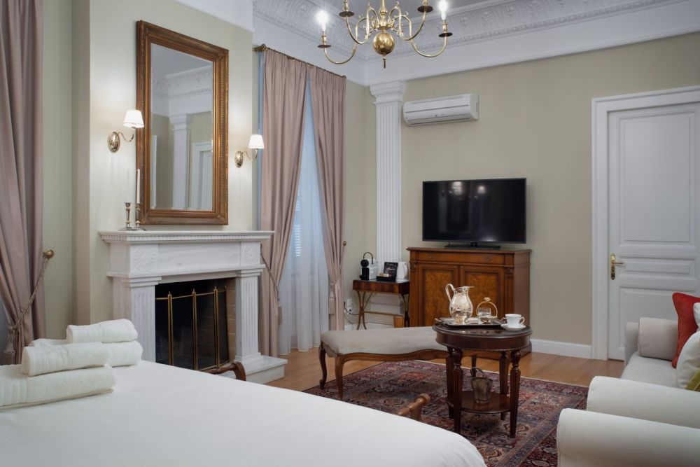 Superior Suite, Noble Suites 3*