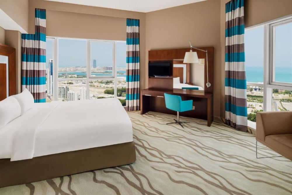 Executive Suite, Novotel Dubai Al Barsha 4*