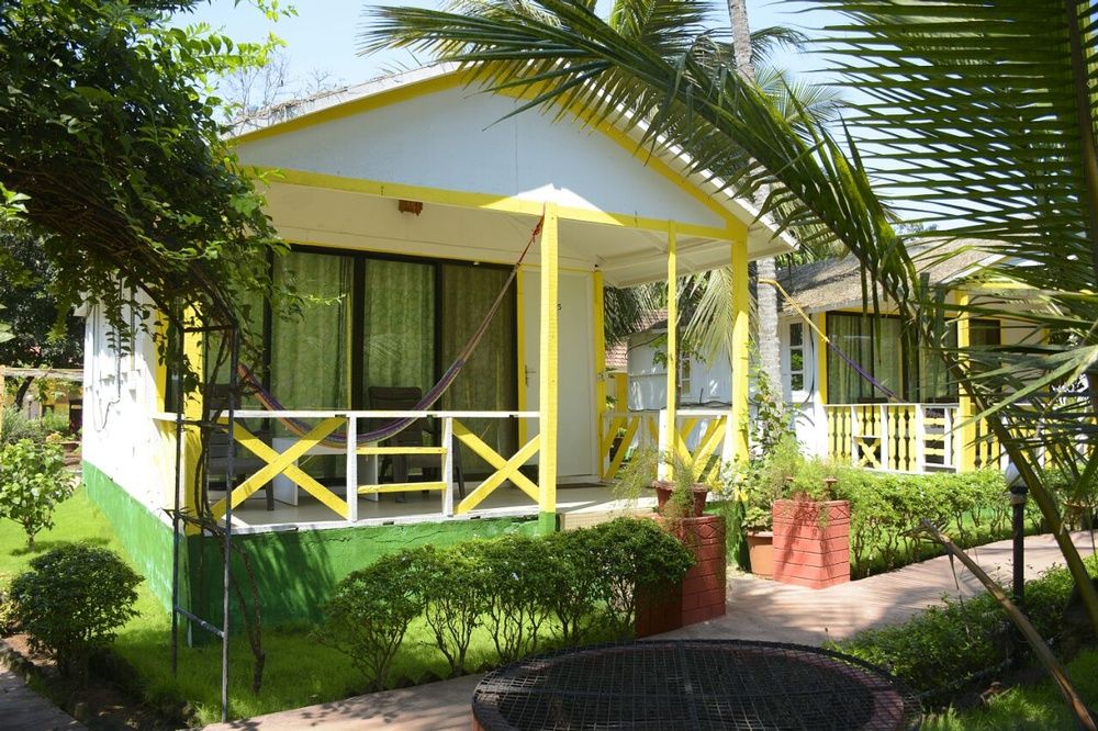 Deluxe AC Partial Sea View Hut, Palolem Beach Resort 2*