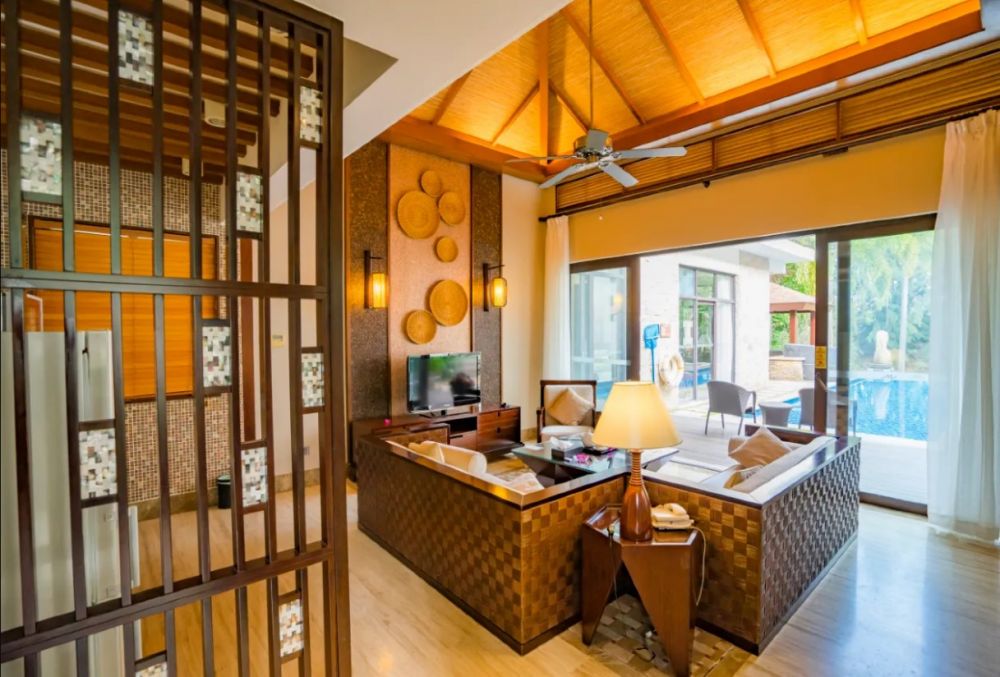 2-Bedroom Duplex Elegant Pool Villa, Grand Metropark Resort Sanya 5*