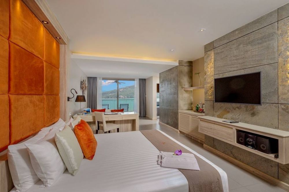 Sea View Jacuzzi Junior Suite, Cape Sienna Phuket Gourmet Hotel & Villas 5*