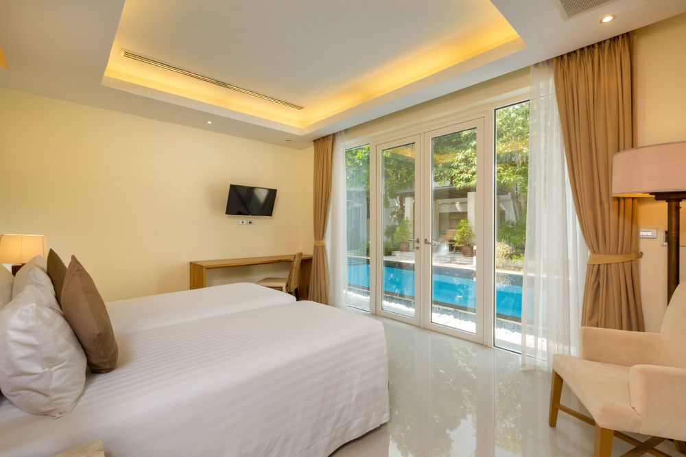 2 Bedroom Ocean Front Pool Villa with Kitchen, Splash Beach Resort (ex. Grand West Sands Resort & Villas) 5*