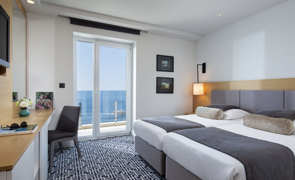 PREMIUM SKYLINE SEA VIEW SUITE, Hotel Neptun 4*