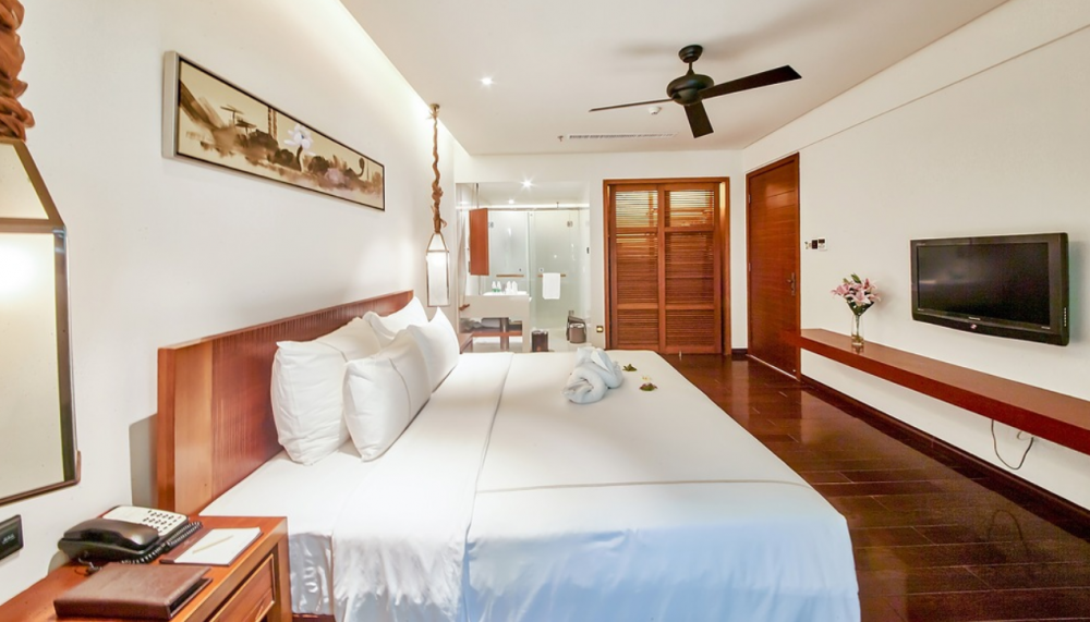 Deluxe OV Suite, Ocean Sonic Resort Sanya 5*
