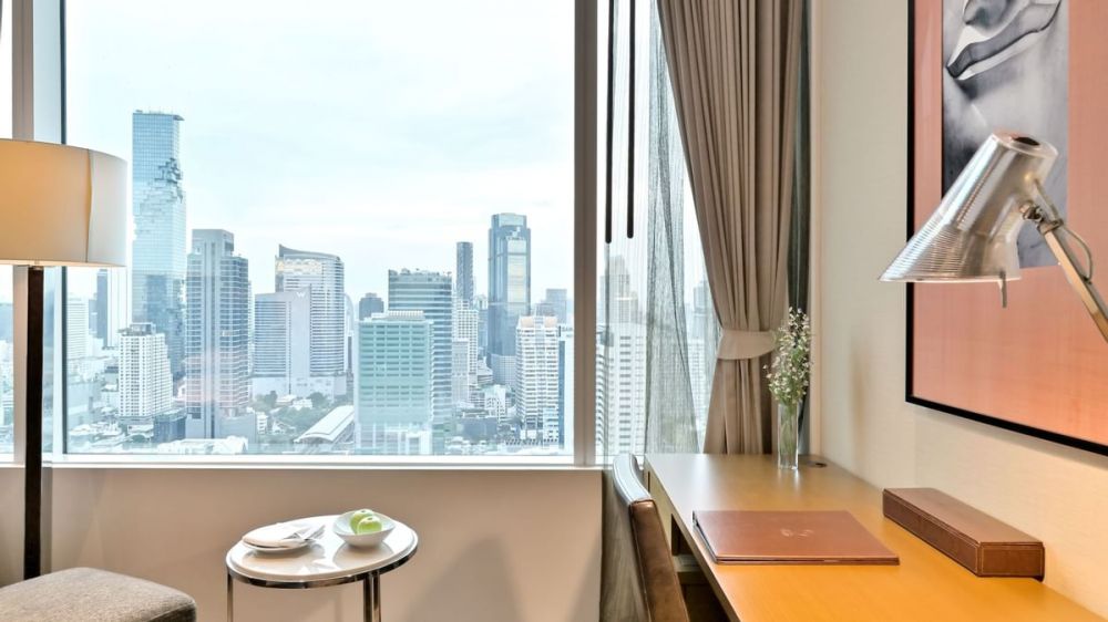 Executive Superior Sky, Eastin Grand Sathorn 4*