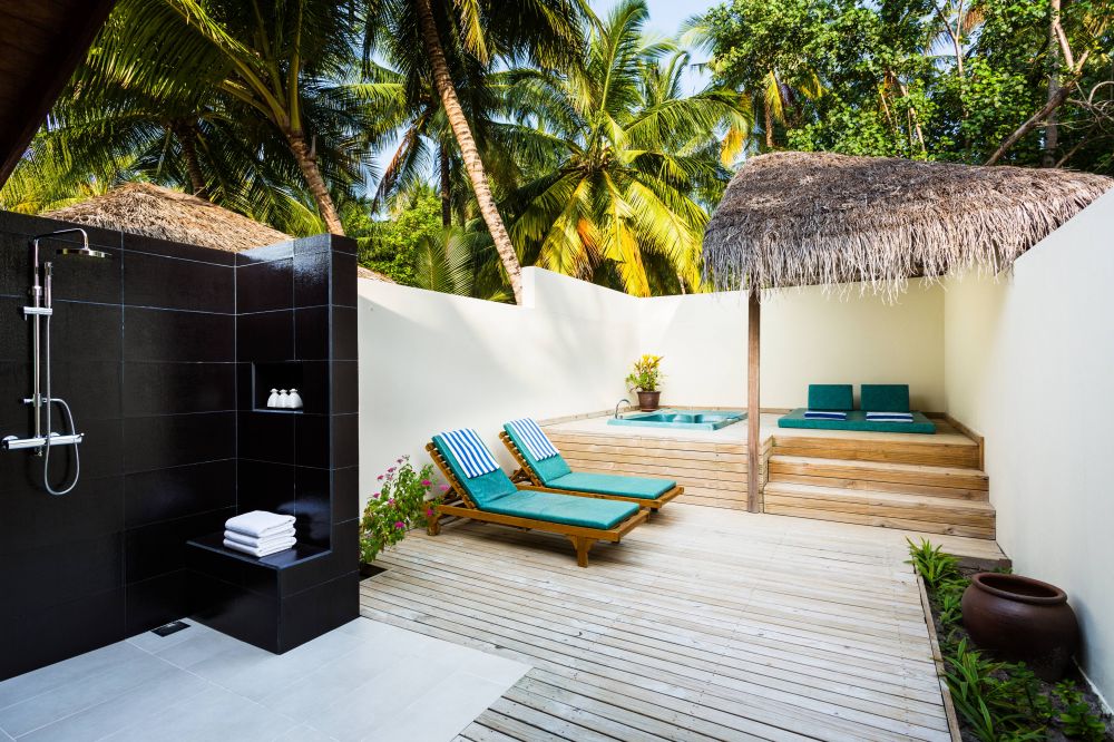 Jacuzzi Beach Villa, Meeru Island Resort 4*