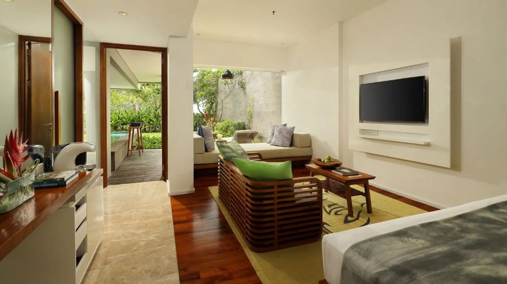 Heavenly Pool Suite, Maya Sanur Resort & Spa 5*