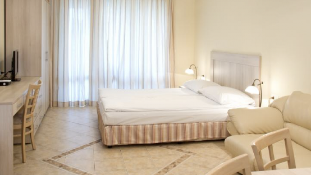 Studio Deluxe, Santa Marina Holiday Village 4*