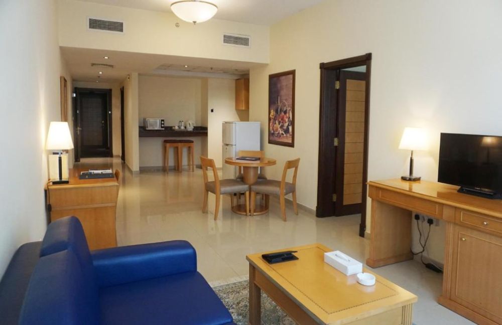 One Bedroom Standard CV/ PLV, Golden Tulip Sharjah 4*