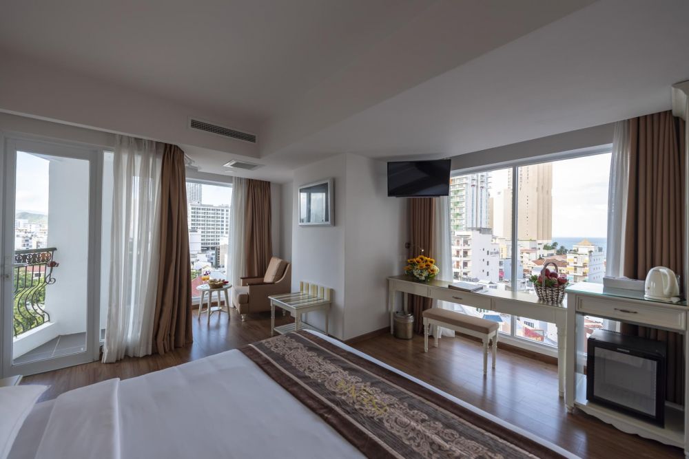 Senior Deluxe City View, Nha Trang Prince 4*