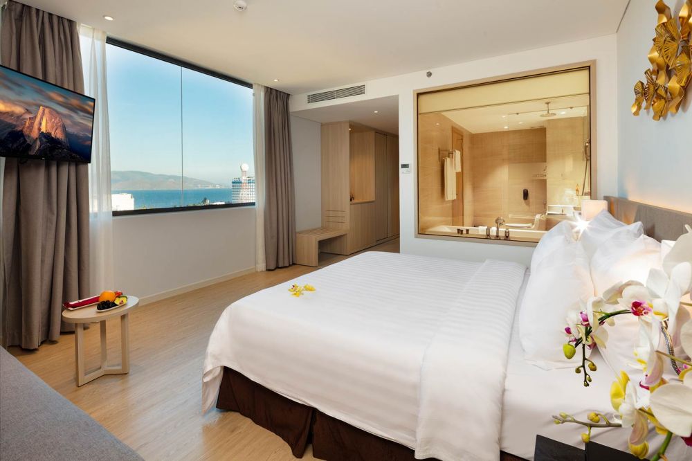 Grand Deluxe Sea View, D'Qua Hotel 5*