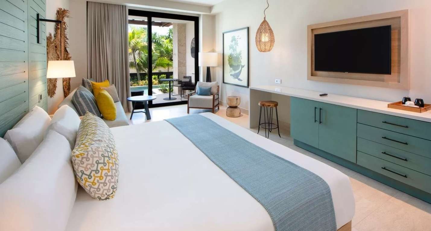 Adults Only Junior Suite Swim Up, Lopesan Costa Bavaro Resort SPA & Casino | Adults Only Club 5*