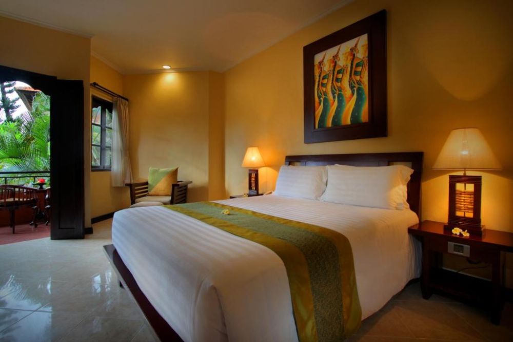 Superior, Adi Dharma Hotel 3*