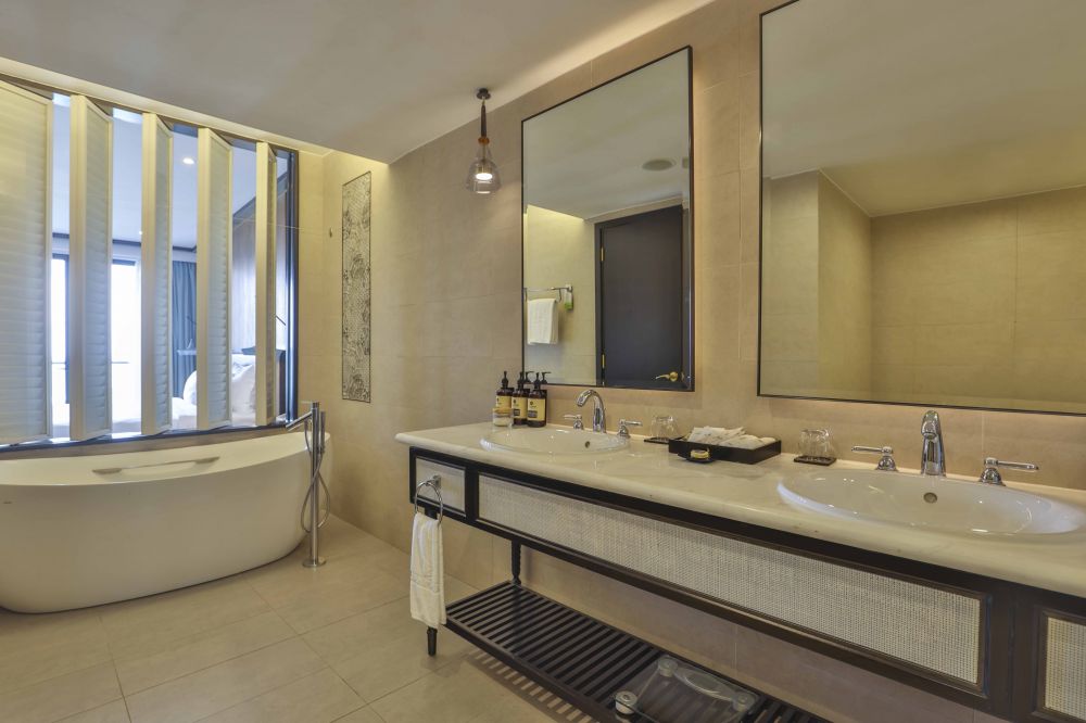 Deluxe Ocean, Vinpearl Resort & Golf Nam Hoi An 5*