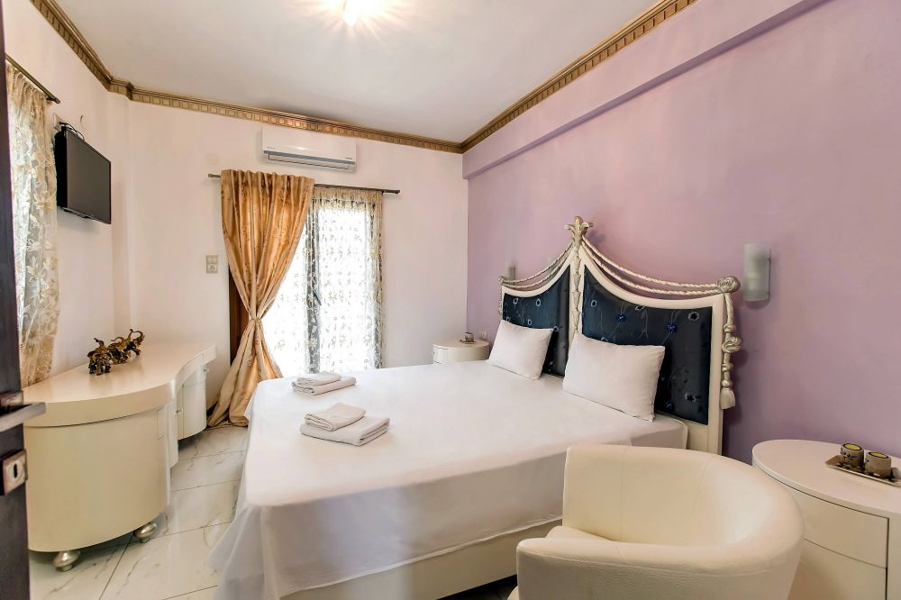 Deluxe Suite One Bedroom, Greek Pride Aparthotel 4*