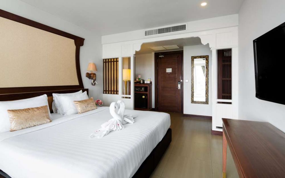 Deluxe Room, Aiyara Grand Hotel 4*