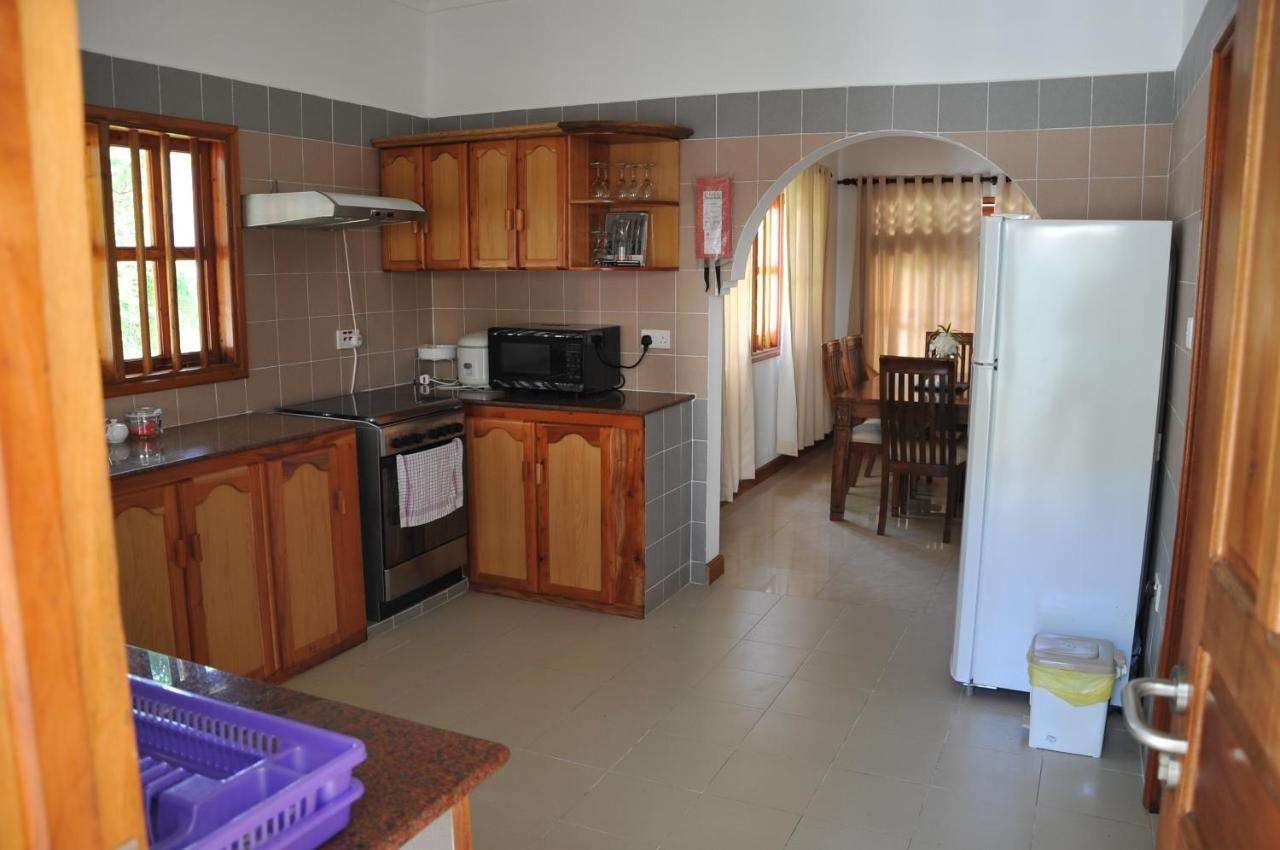 3 Bedroom Villa, La Fontaine Holiday Apartment 