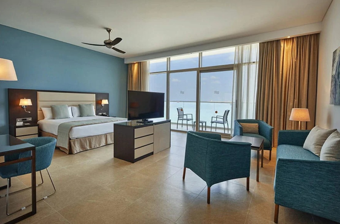 Jr. Suite  partial SV/SV, Riu Dubai Hotel 4*