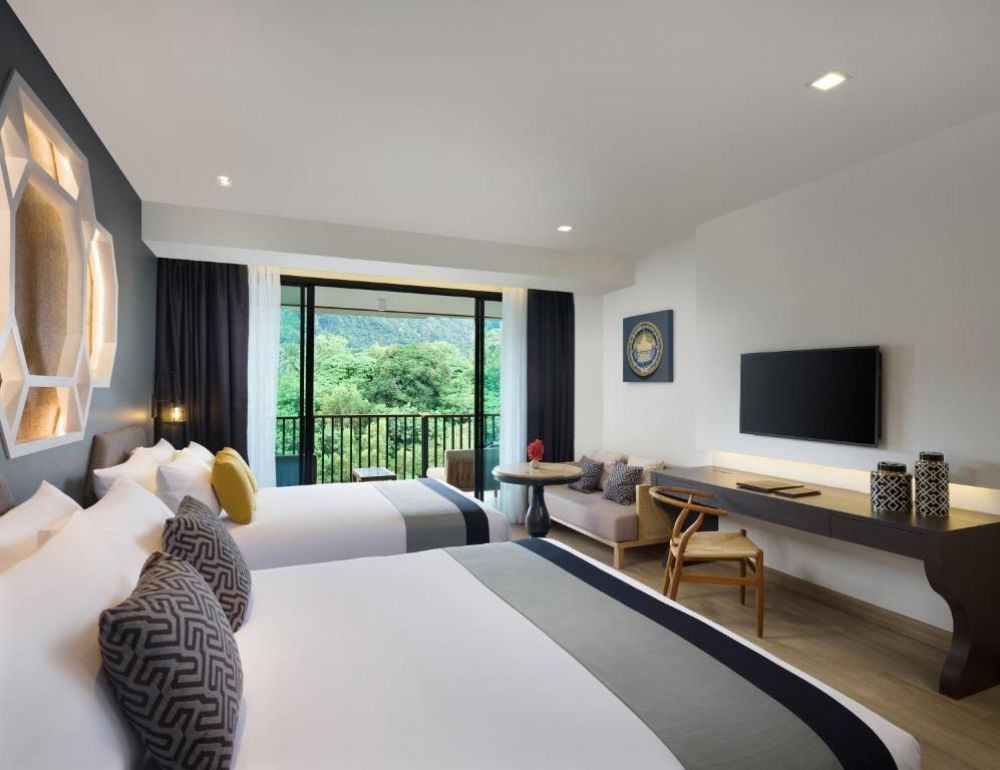 Deluxe Family Mountain View, Avista Grande Phuket Karon 5*