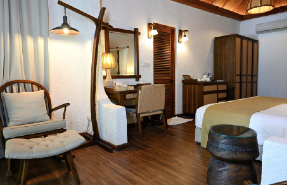 Beach Bungalow, Makunudu Island | Adults Only 12+ 4*