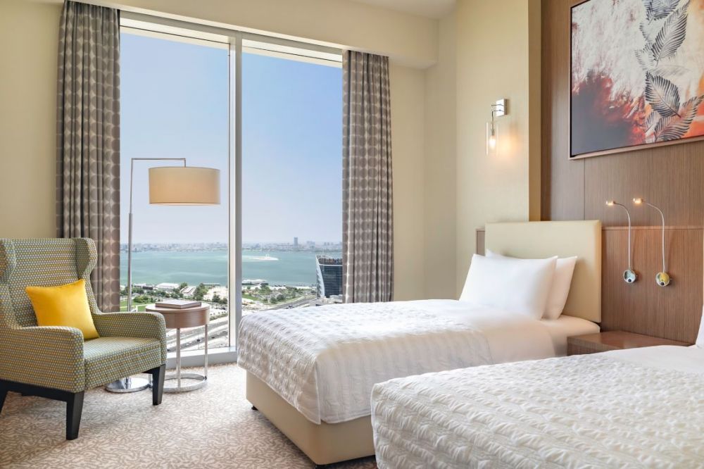 Deluxe Room City View/ Sea View, Le Meridien City Center Doha 5*